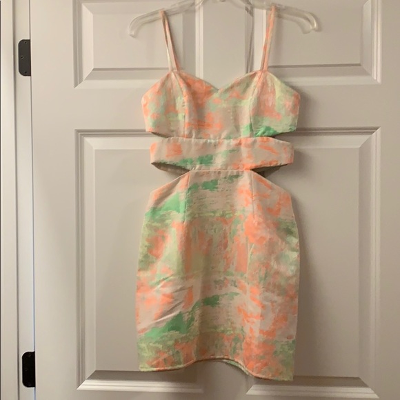 NBD dress with cut out - Picture 1 of 5